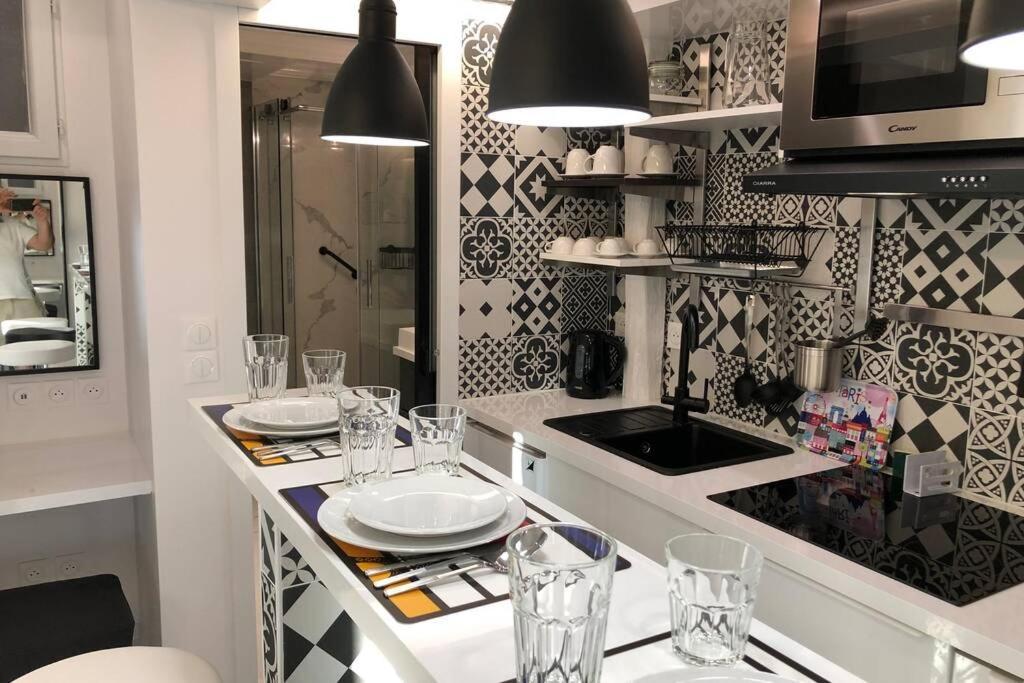 Appartement Rousselet Quartier Bon Marche Paris Viieme Екстериор снимка